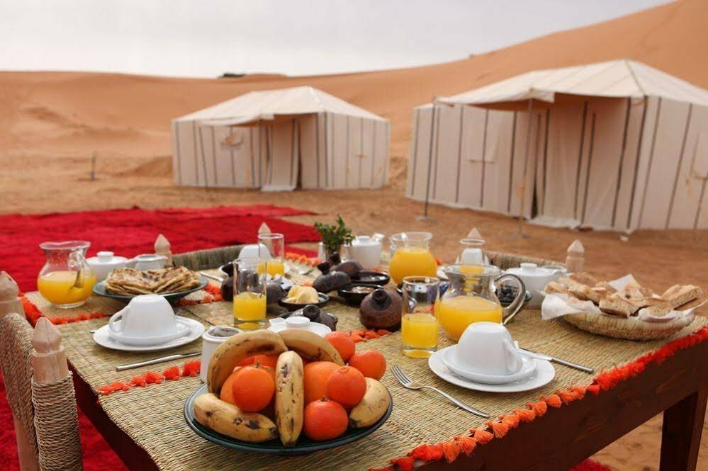 Desert Picnic Lunch